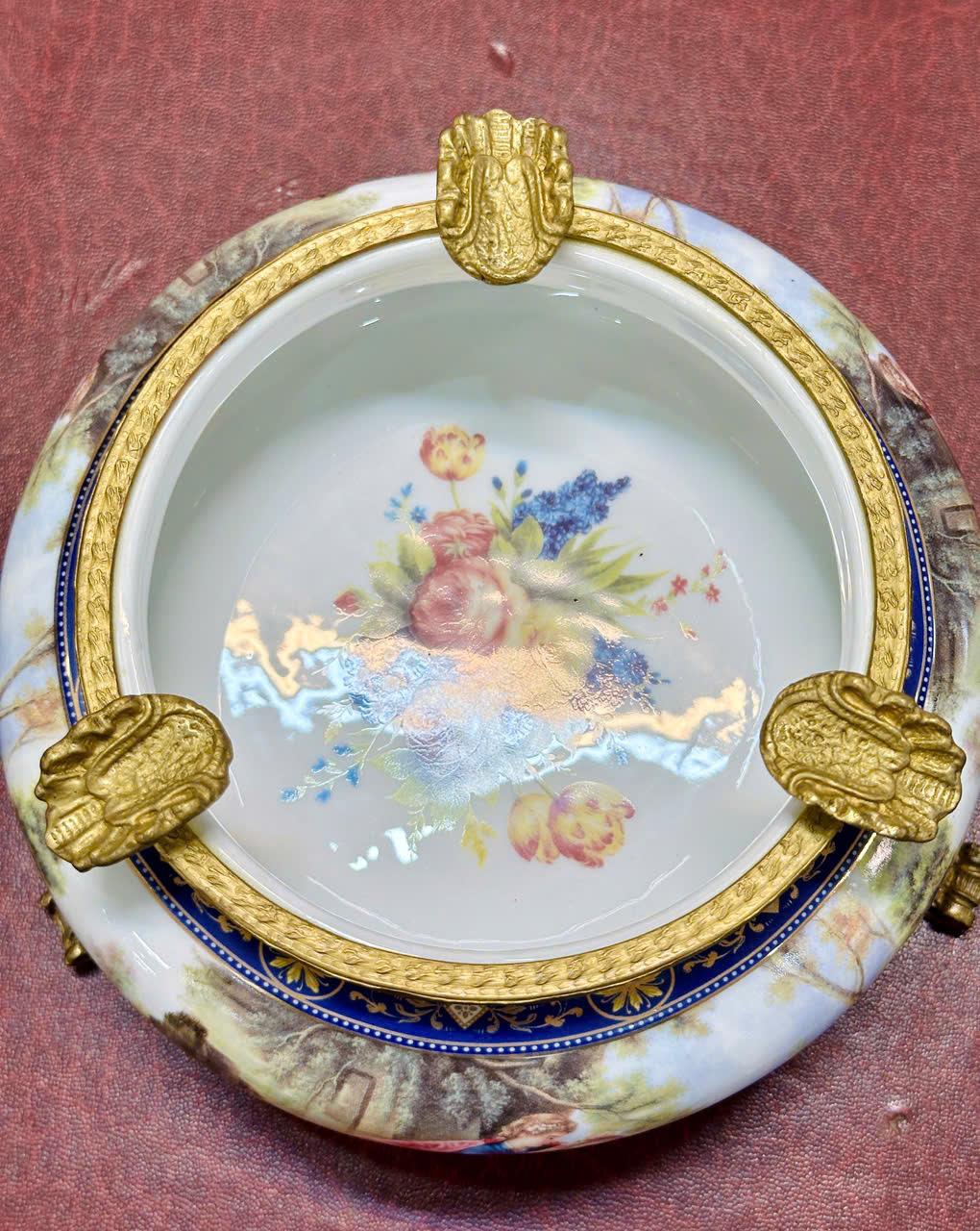 &nbsp;Tàn gạt thuốc độc vip để bàn&nbsp;[PH00200]